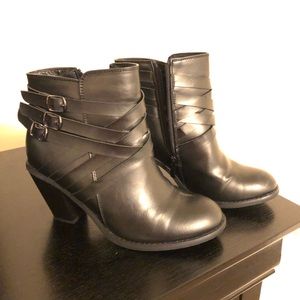 JG Black heeled Boots (NWOT)